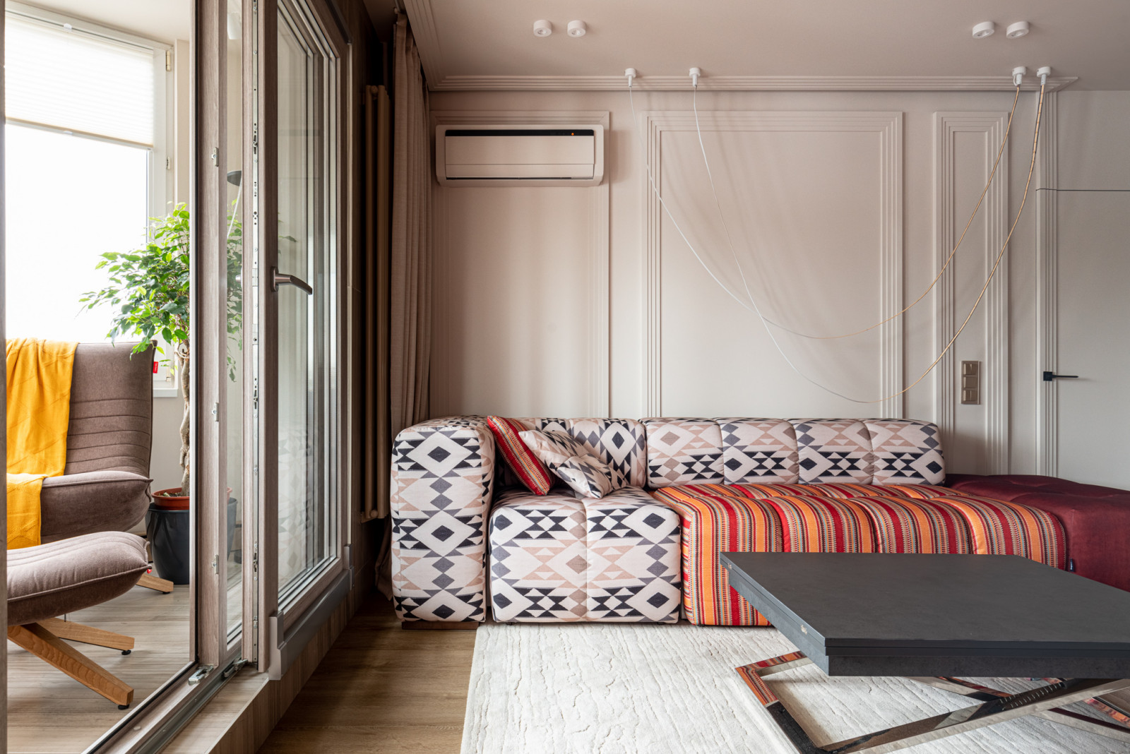 "Квартирный вопрос", Гостиная