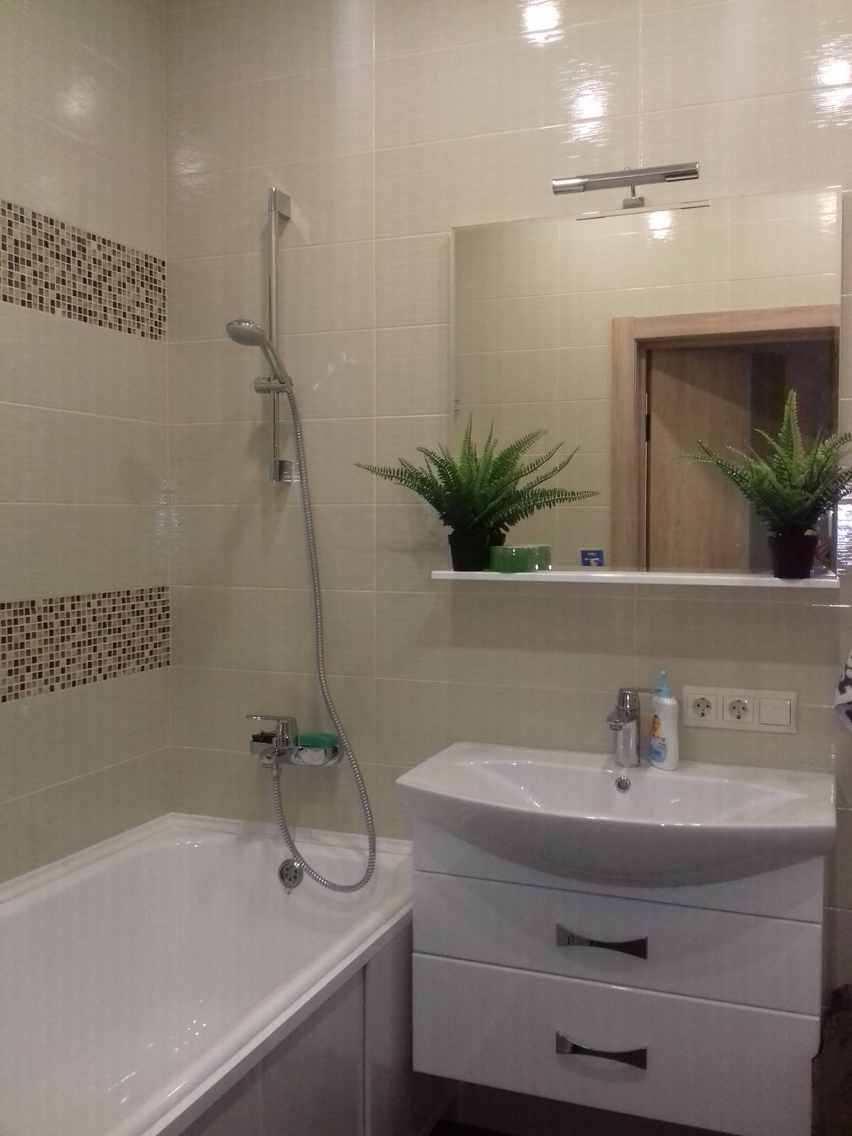 Квартира с зелеными акцентами