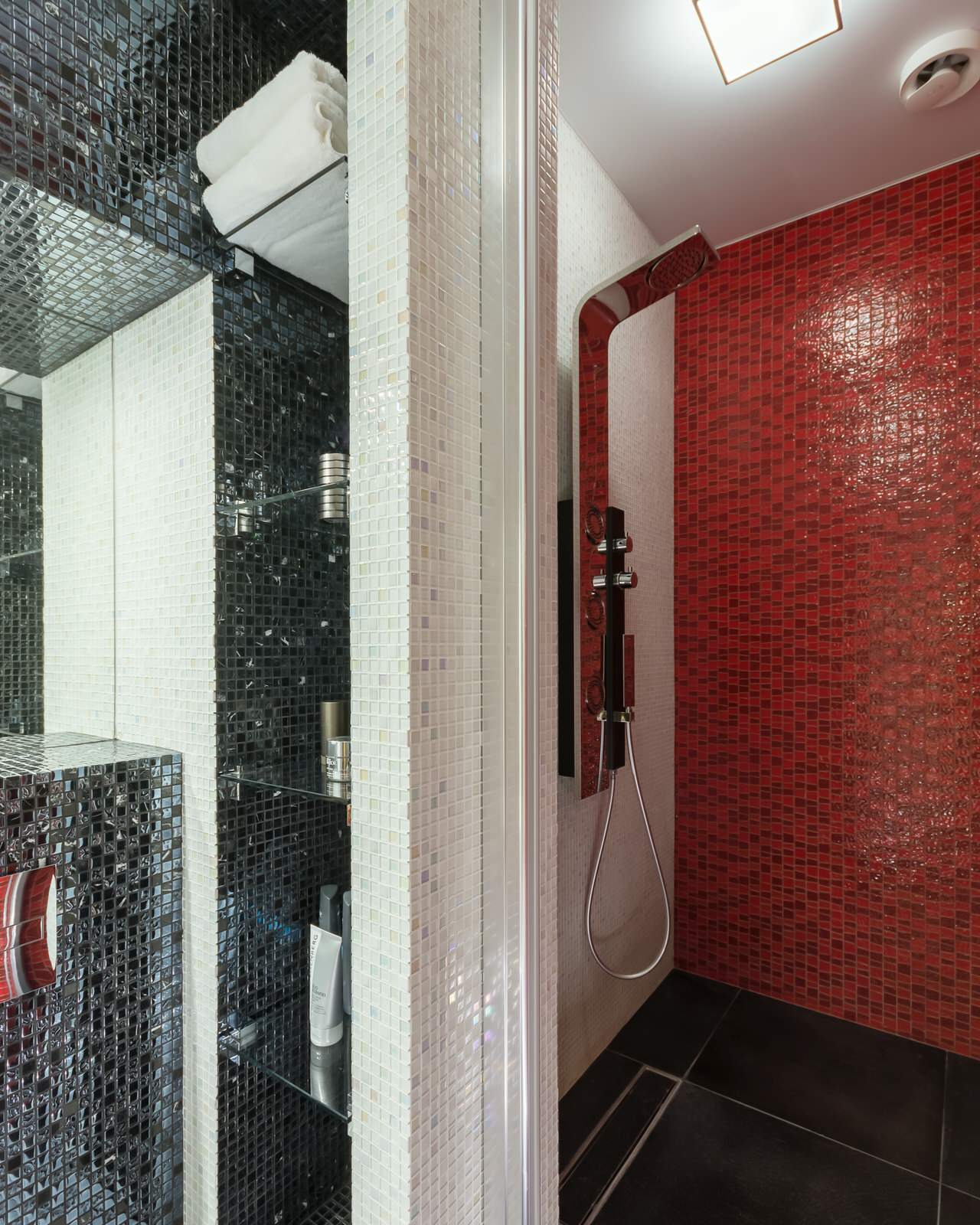 Софт-минимализм с яркими акцентами