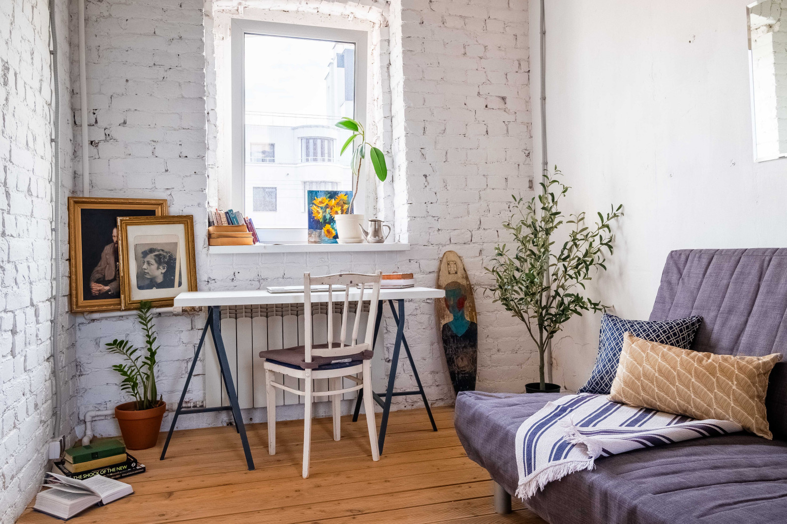 Обложка проекта: Home staging небольшой квартиры-студии