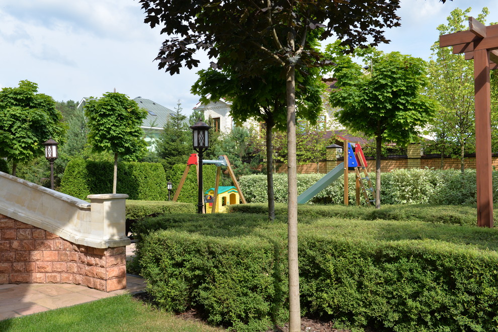 От знакомства до последнего цветника 6 месяцев