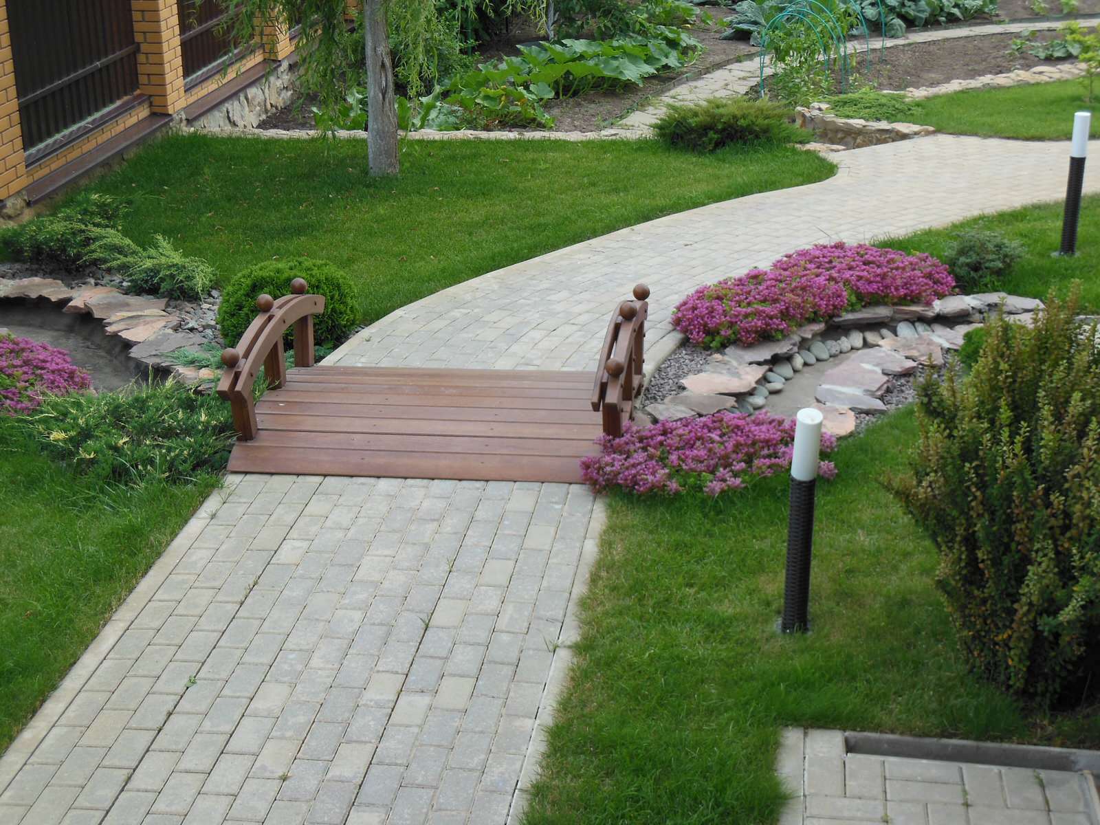 ДВОР В КРИУШАХ