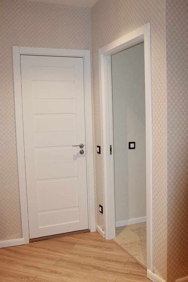 Квартира в стиле современной классики в фиолетовых тонах