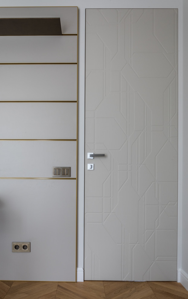 Яркая квартира с элементами из латуни