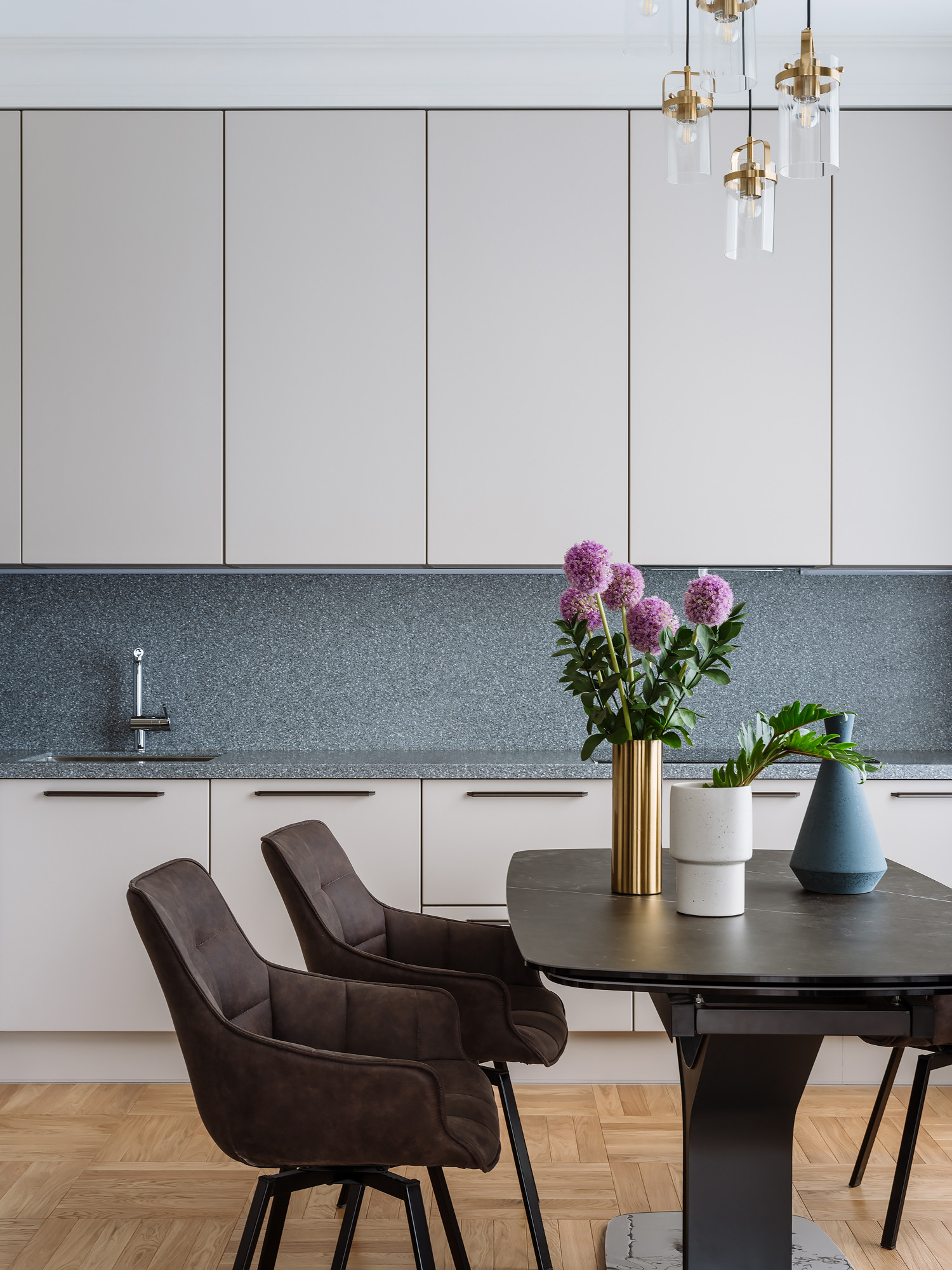 Houzz тур: Одна квартира из двух – 175 кв. м для большой семьи