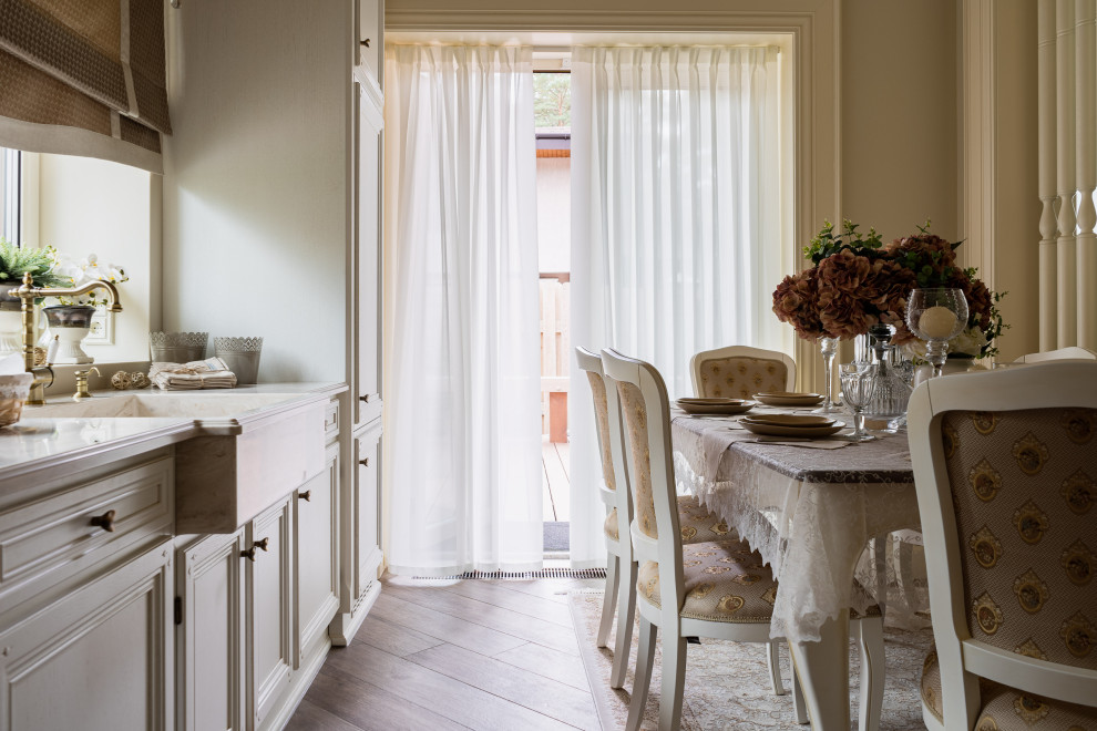 Свет за окном