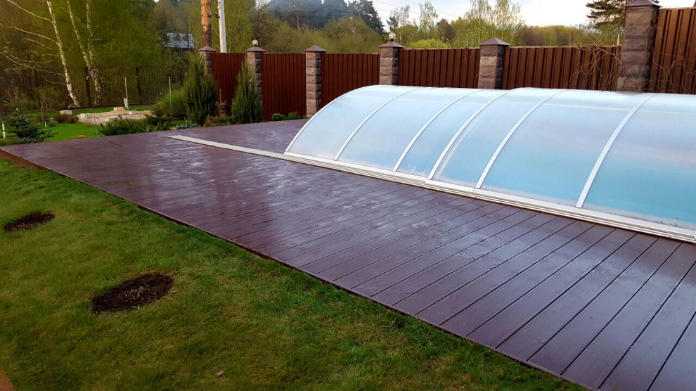 Терраса вокруг бассейна, Истра