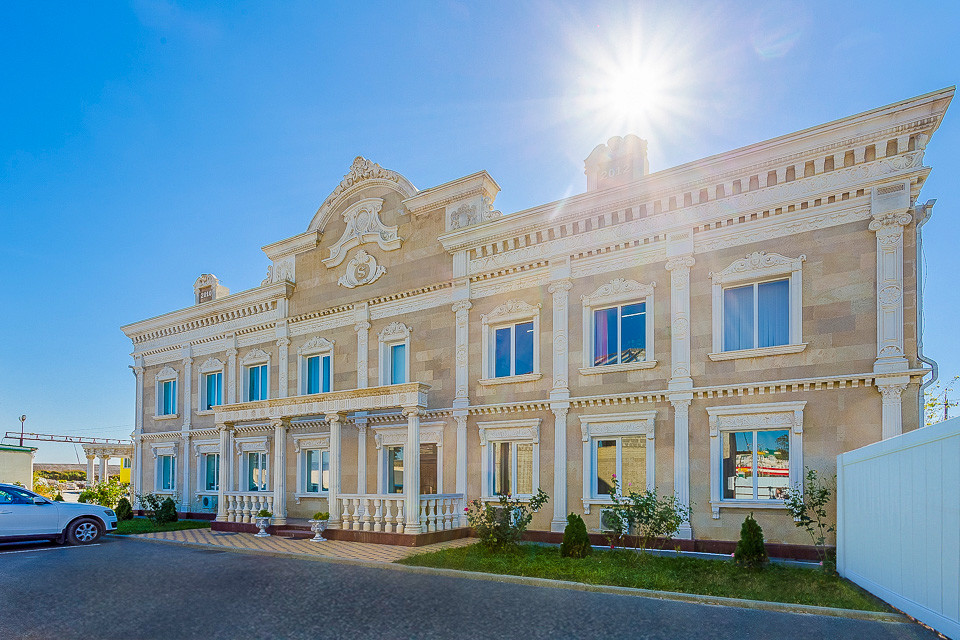 Обложка проекта: фасады