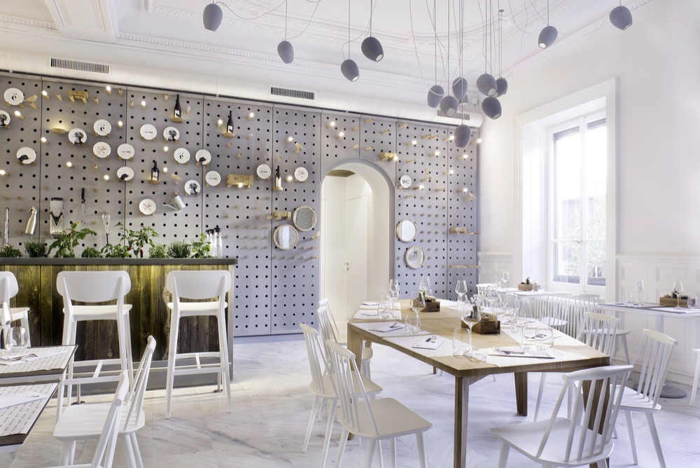 Интерьер кафе "Cafe Tres"