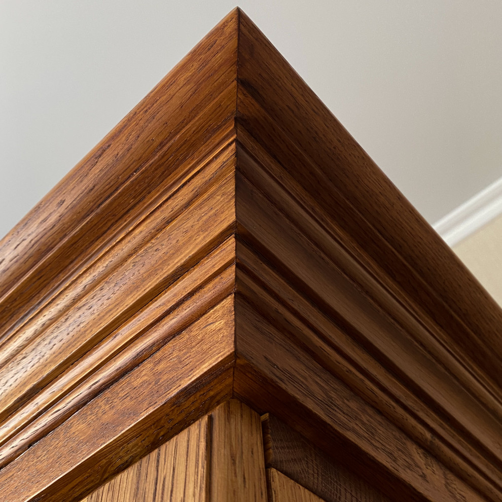 Книжный шкаф из дуба