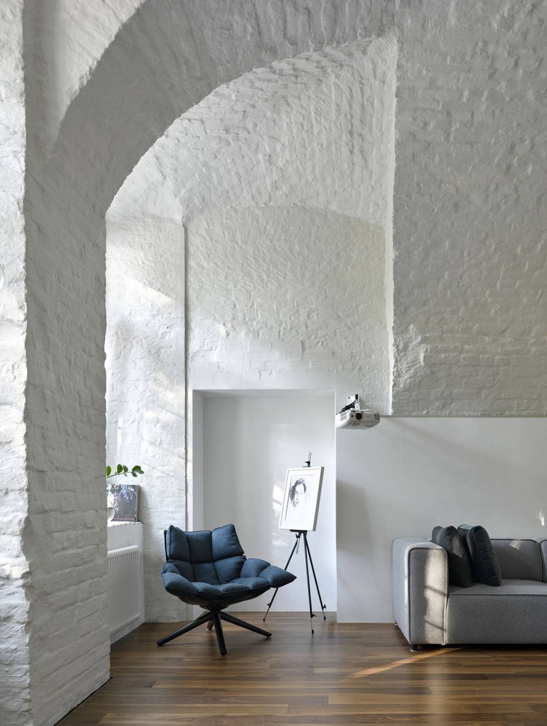 В гостях: Квартира архитектора, где все потолки — сводчатые