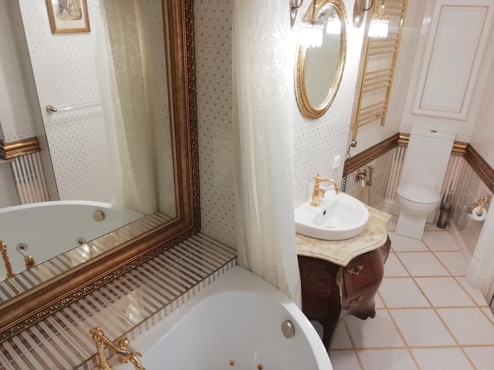 Ванная в Неоклассическом стиле.