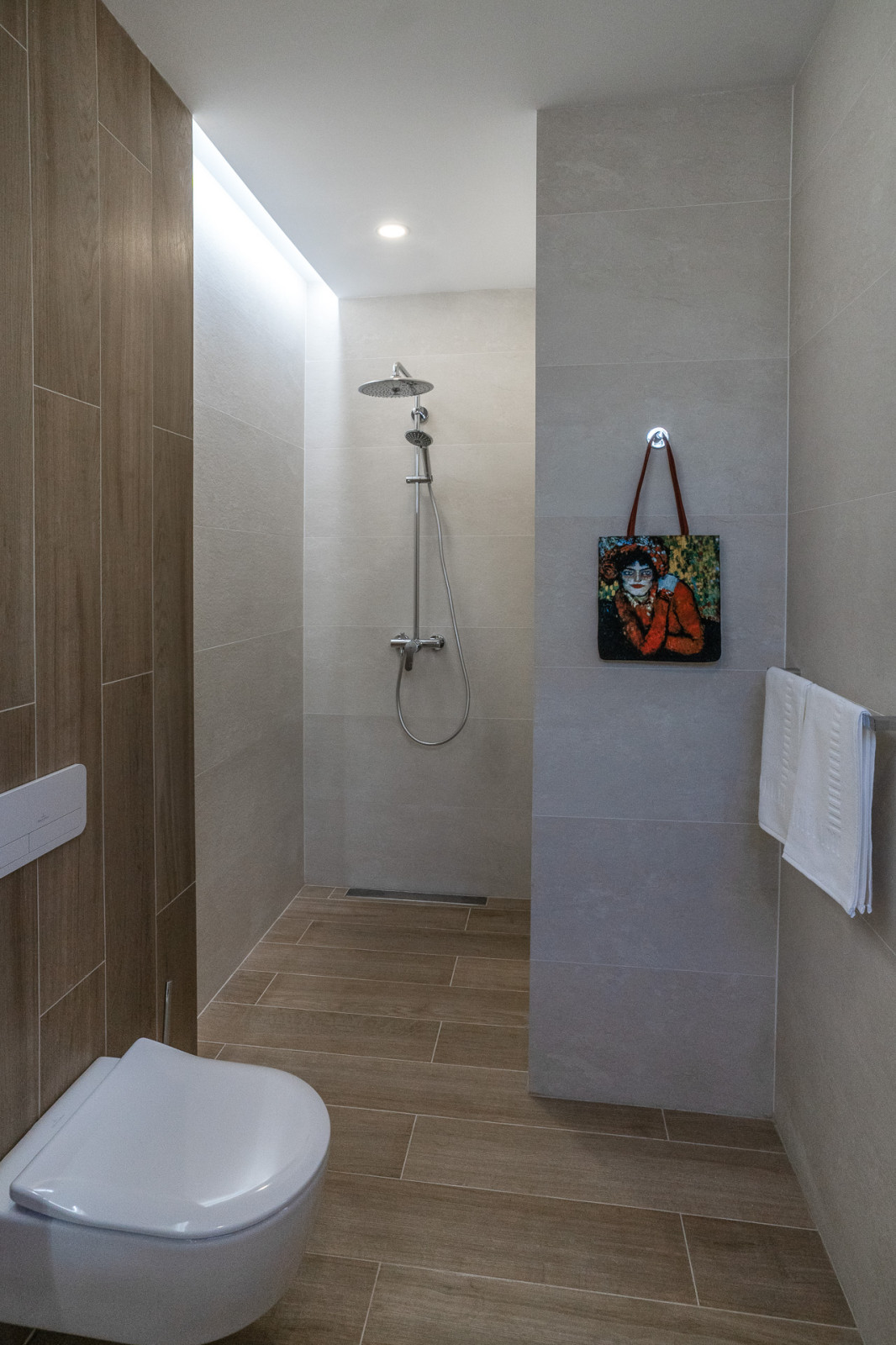 ИСПАНСКАЯ РИВЬЕРА. ДОМ НА СКЛОНЕ.