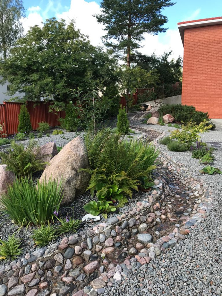 гравийный сад "История на склоне"