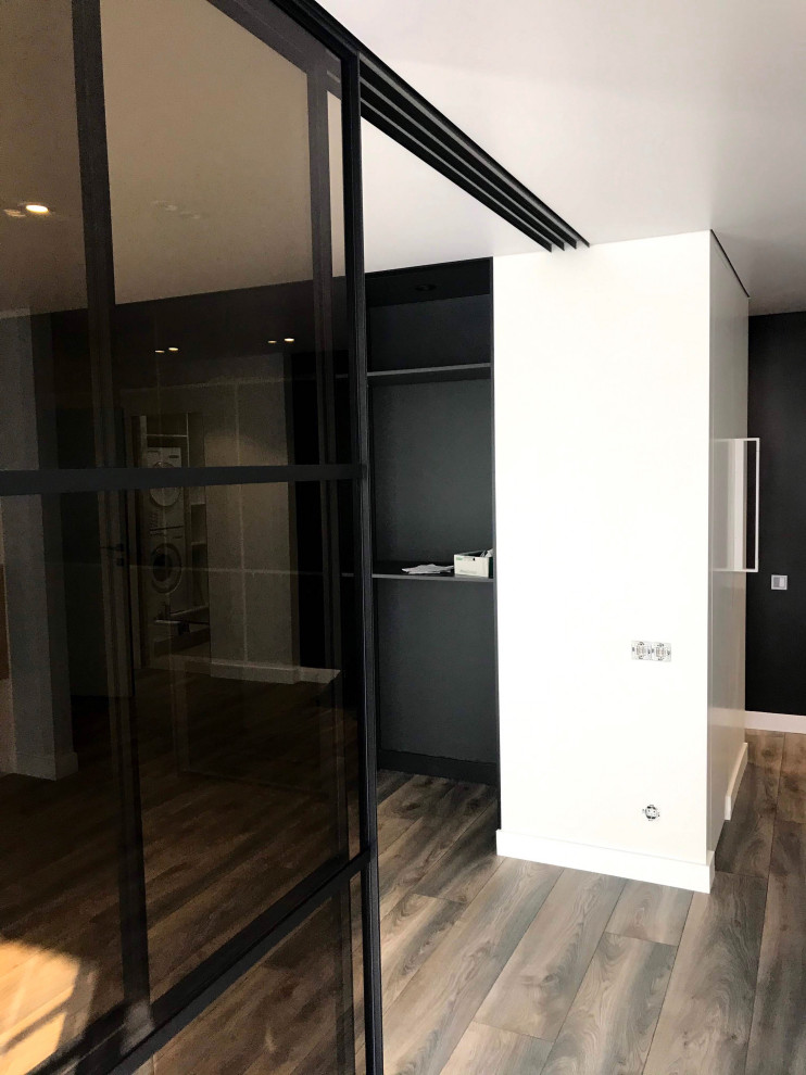 Раздвижная межкомнатная перегородка