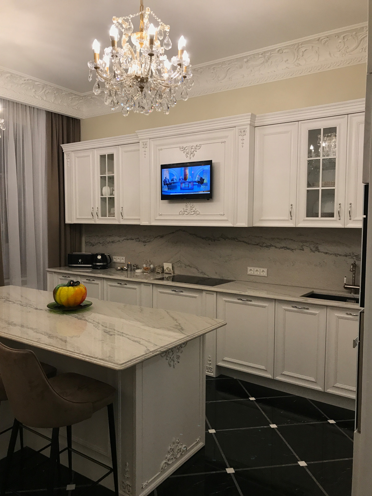 Смольный квартира