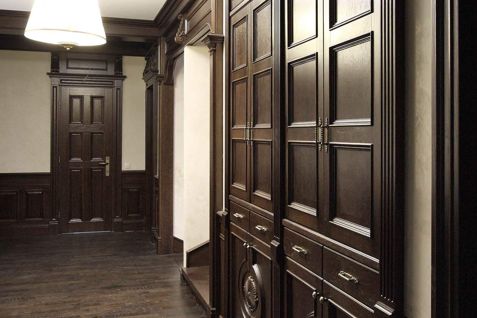 Двери на Троицкой. Москва