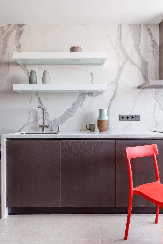 Houzz тур: Квартира для пары — любителей серого цвета и дерева