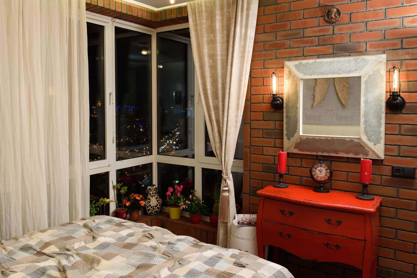 Лофт на высоте птичьего полета. Спальня хозяйки