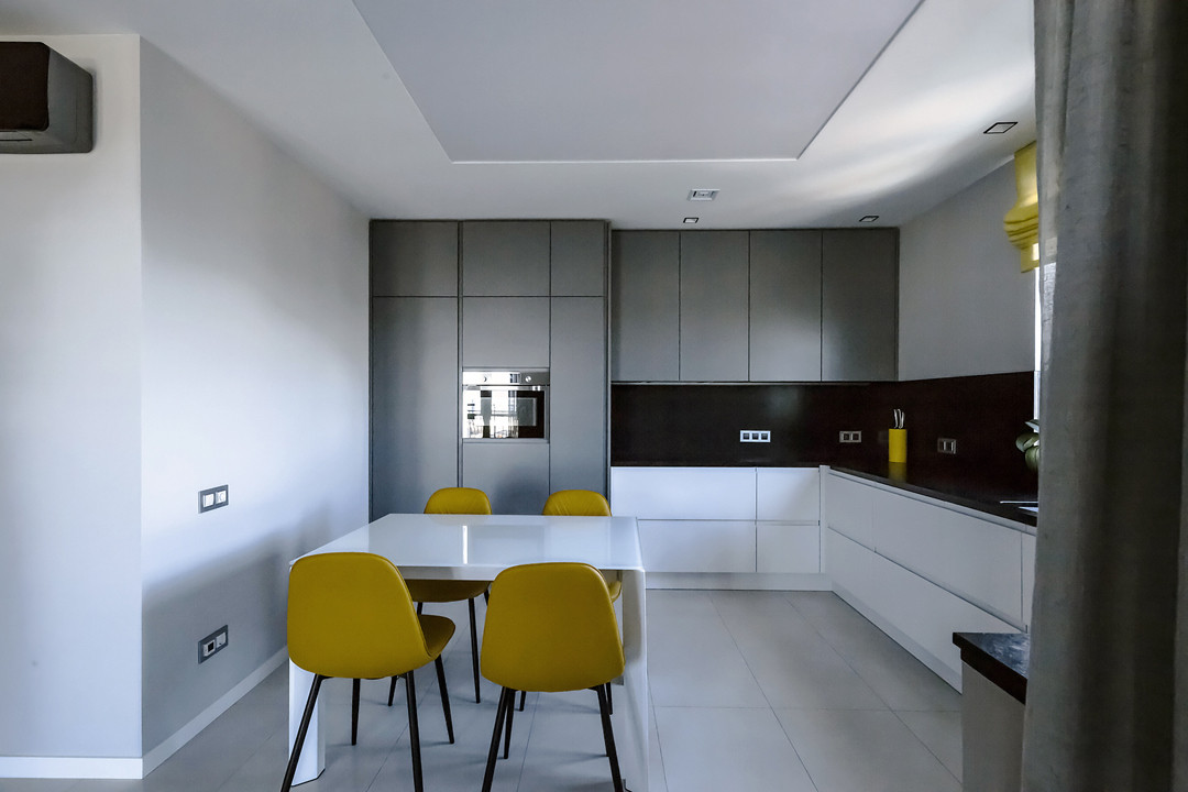 Дизайн квартиры в современном стиле с  акцентами.