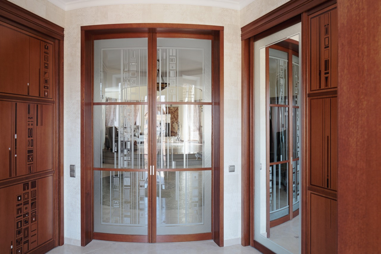 Шкафы, двери и перегородки