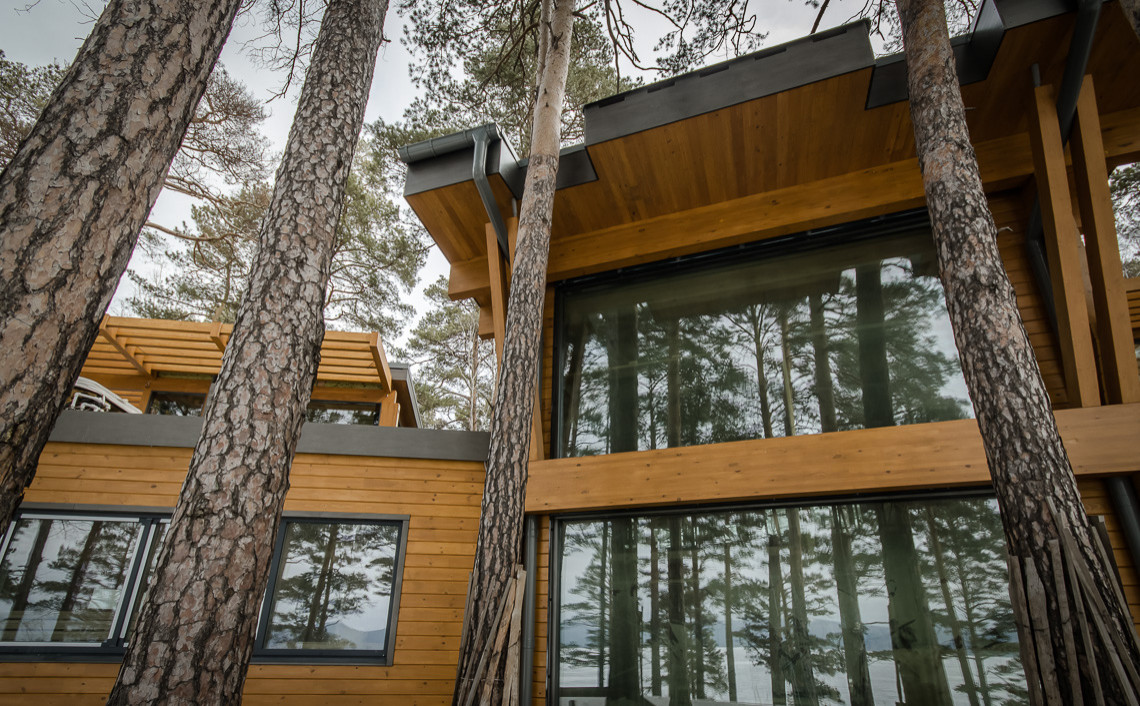 Обложка проекта: Фасадное остекление с автоматическими рафшторами