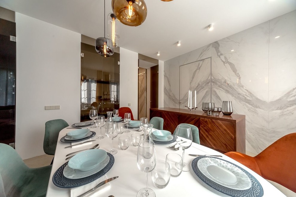 Столовая, вид сверху стола