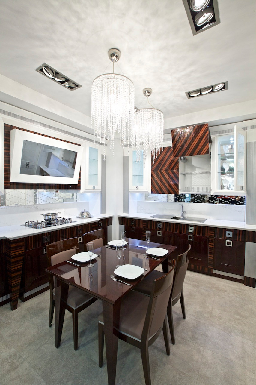 ИМПЕРИЯ, КЛАССИЧЕСКАЯ МОДЕЛЬ КУХНИ.