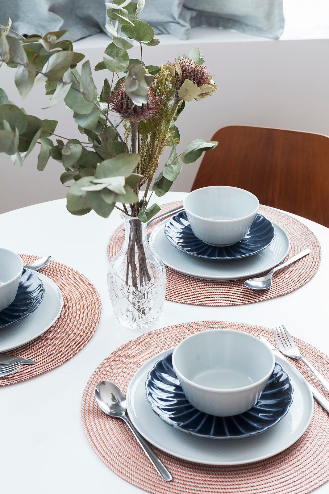 Обложка альбома: Посуда / Керамика / Сервировка