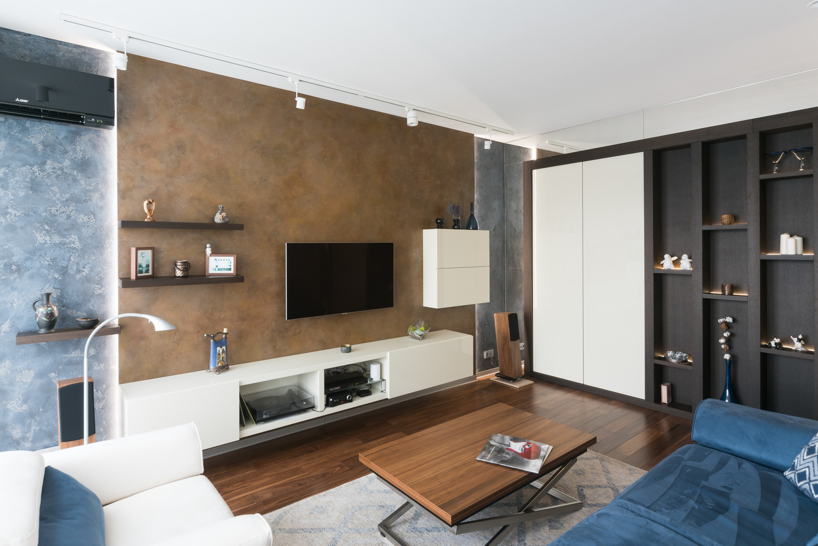 Квартира Ленинский. Контрастный минимализм