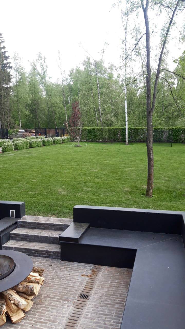 Обложка проекта: Modern front yard