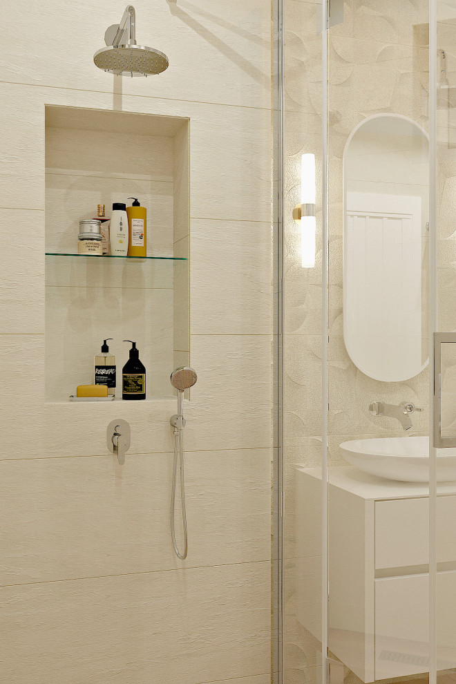 ДОМ СО ВТОРЫМ СВЕТОМ