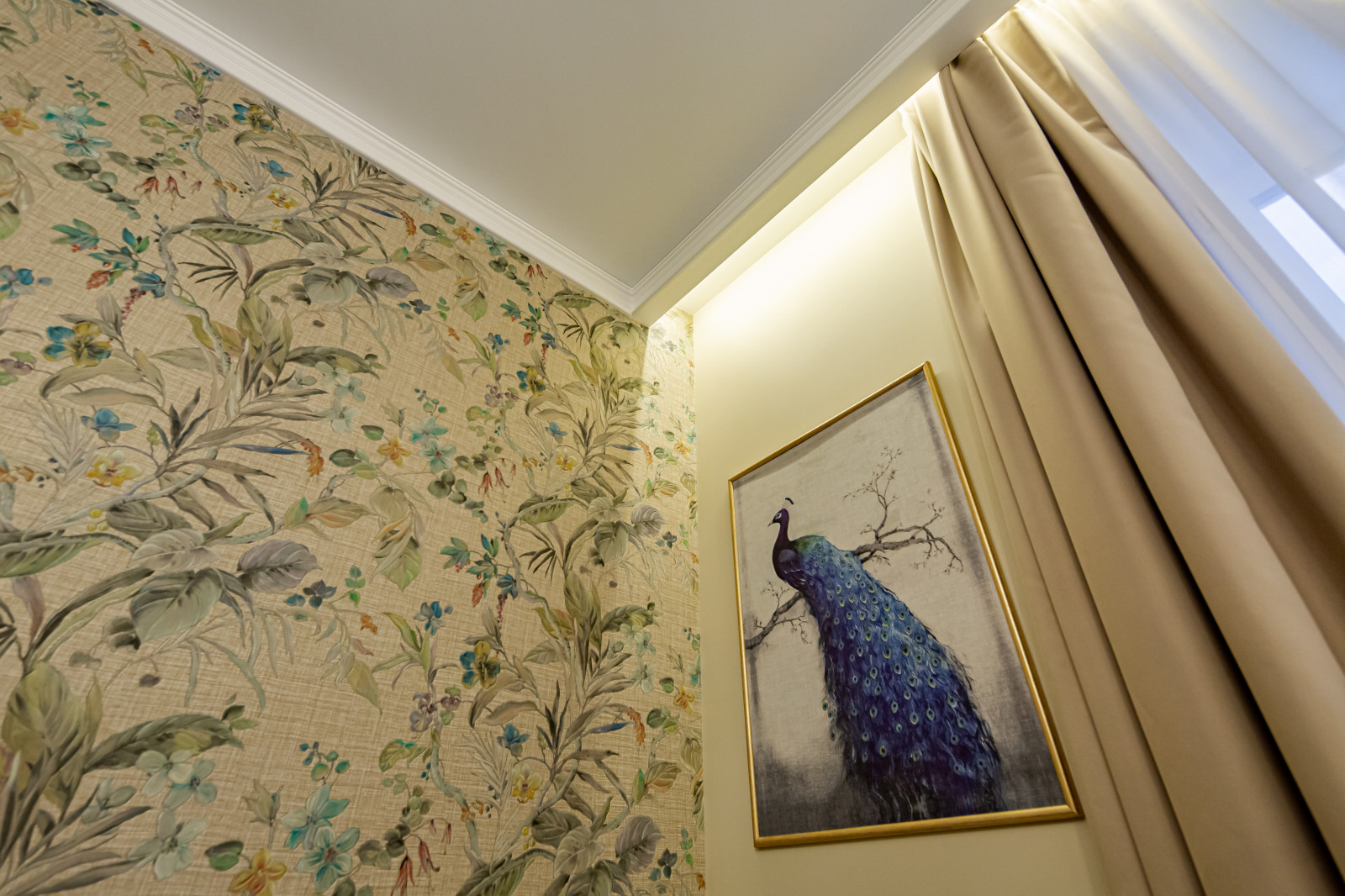 Квартира в Москве. Экспрессия Цвета