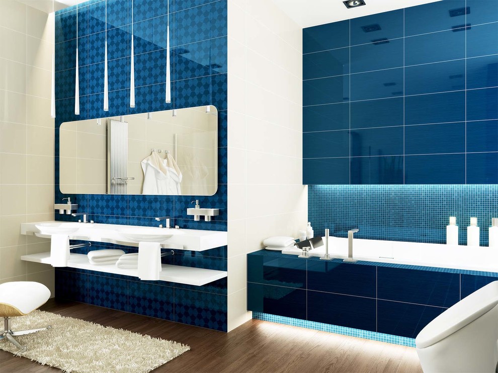 Жилой дом с бассейном 1400 кв.м.