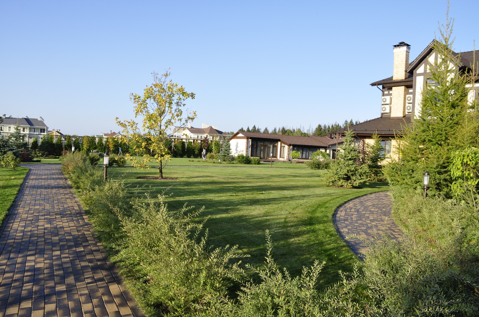 кп "Папушево" - Профессиональный уход за садом - 100% качество!