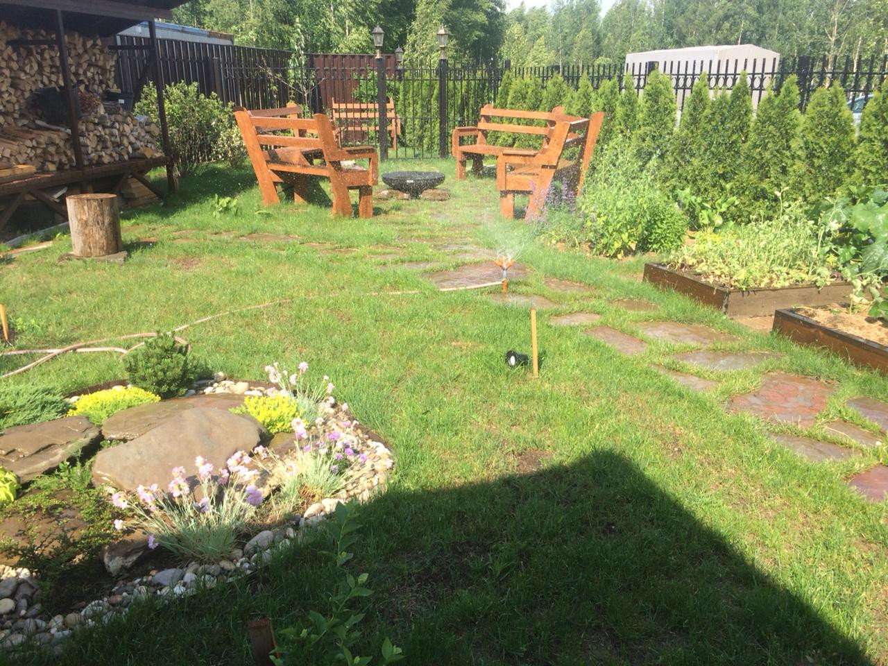 Ландшафтный дизайн участка треугольной формы