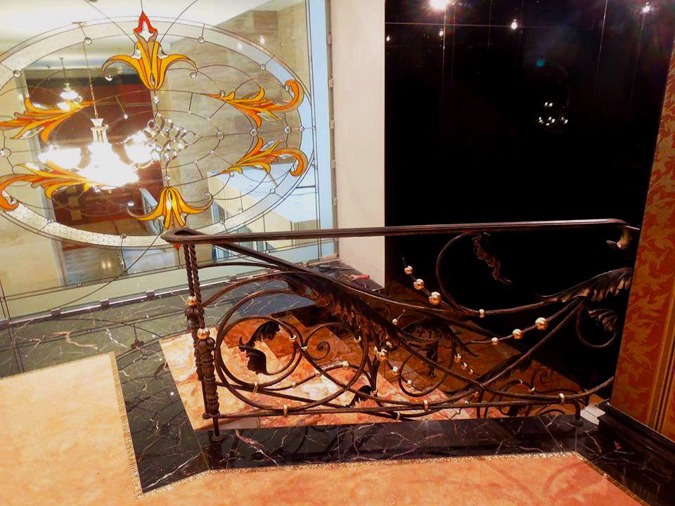 Кованные ограждения лестницы