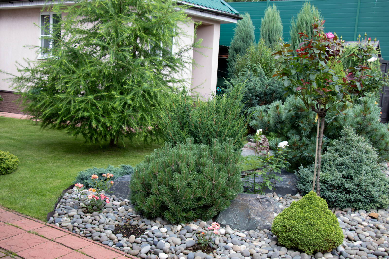 Французский садик в поселке Рыбаки Дмитровское шоссе