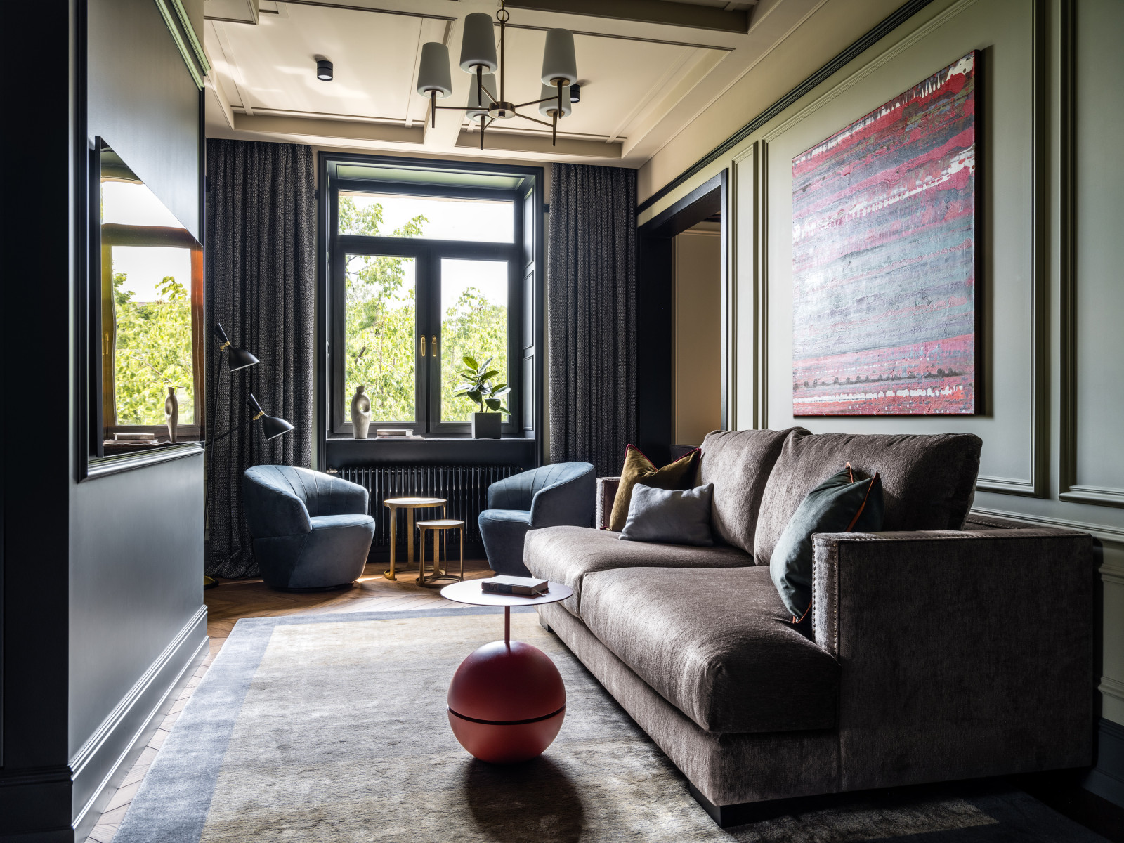 Сталинка на Университетском проспекте, 75 кВ.м.