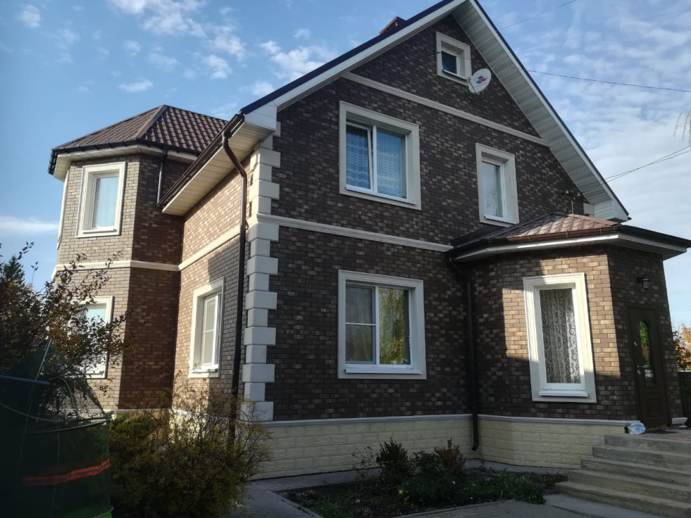 Облицовка фасада существующего дома. 2019 год