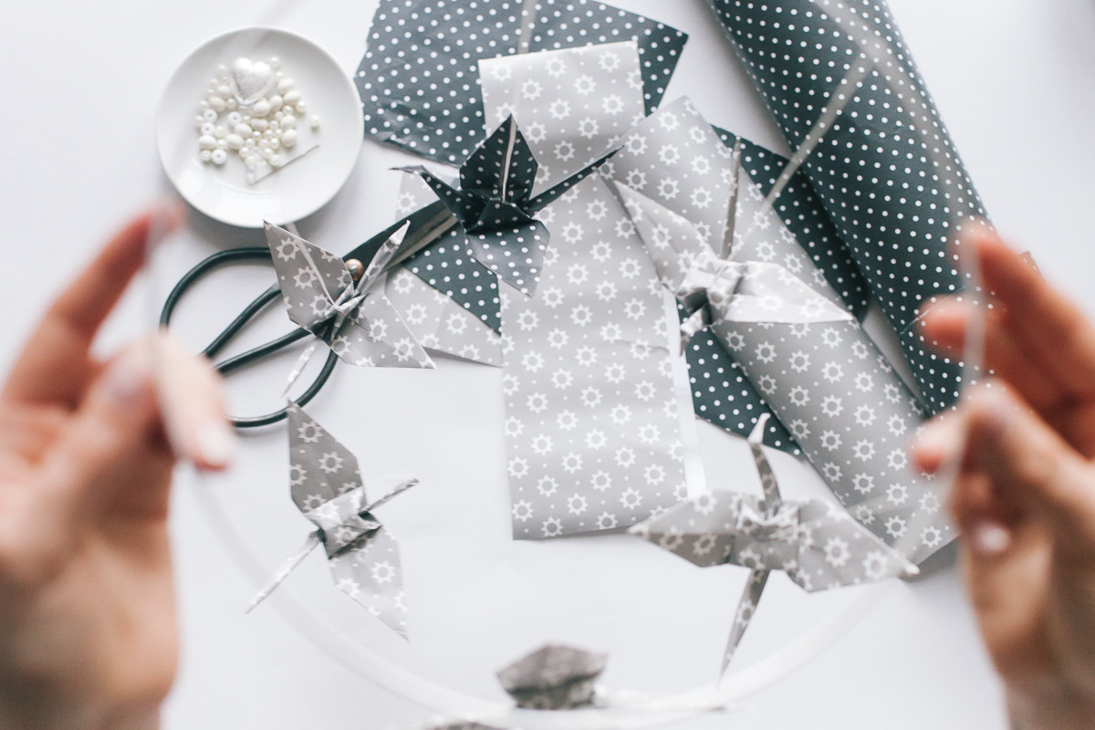 DIY: Как сделать мобиль-оригами для новорожденного своими руками