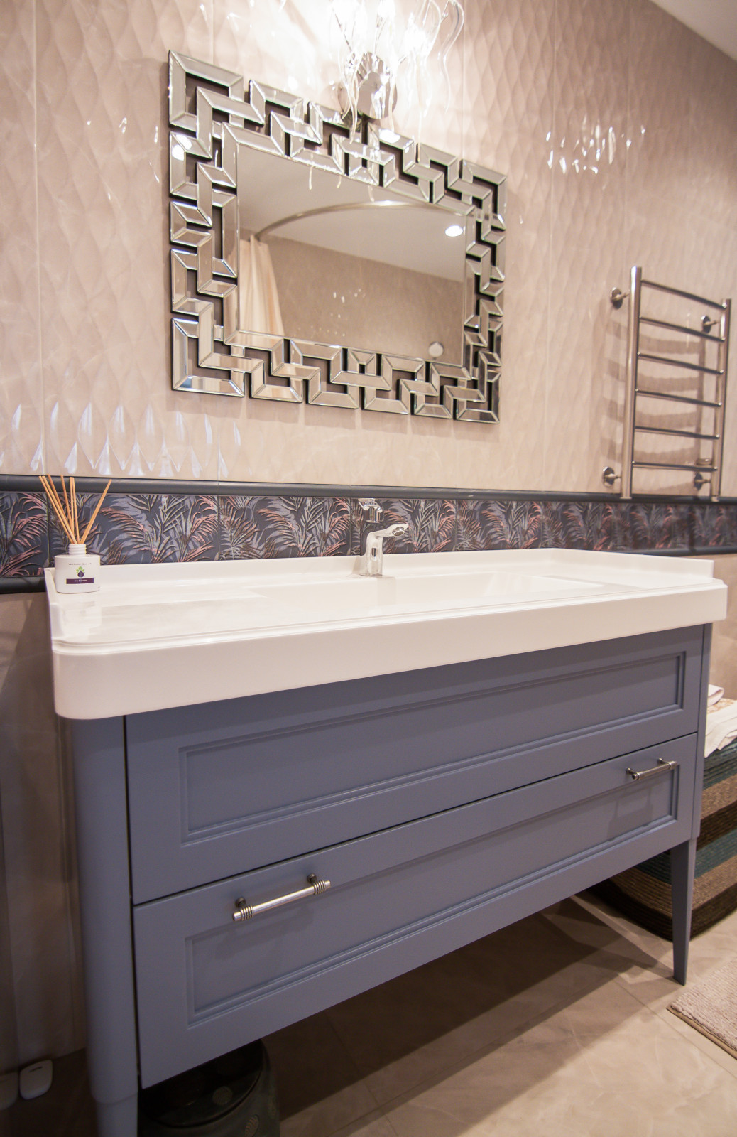 Мебель в ванную комнату по дизайн-проекту