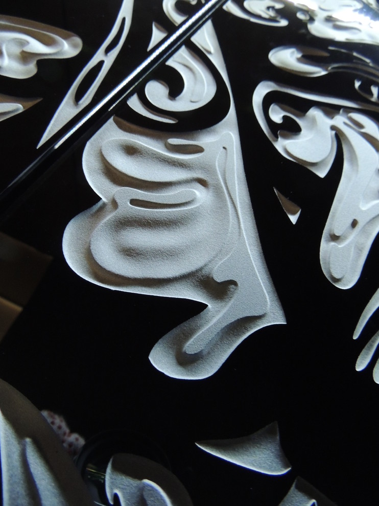 Modular engravings on the glass | Elements |