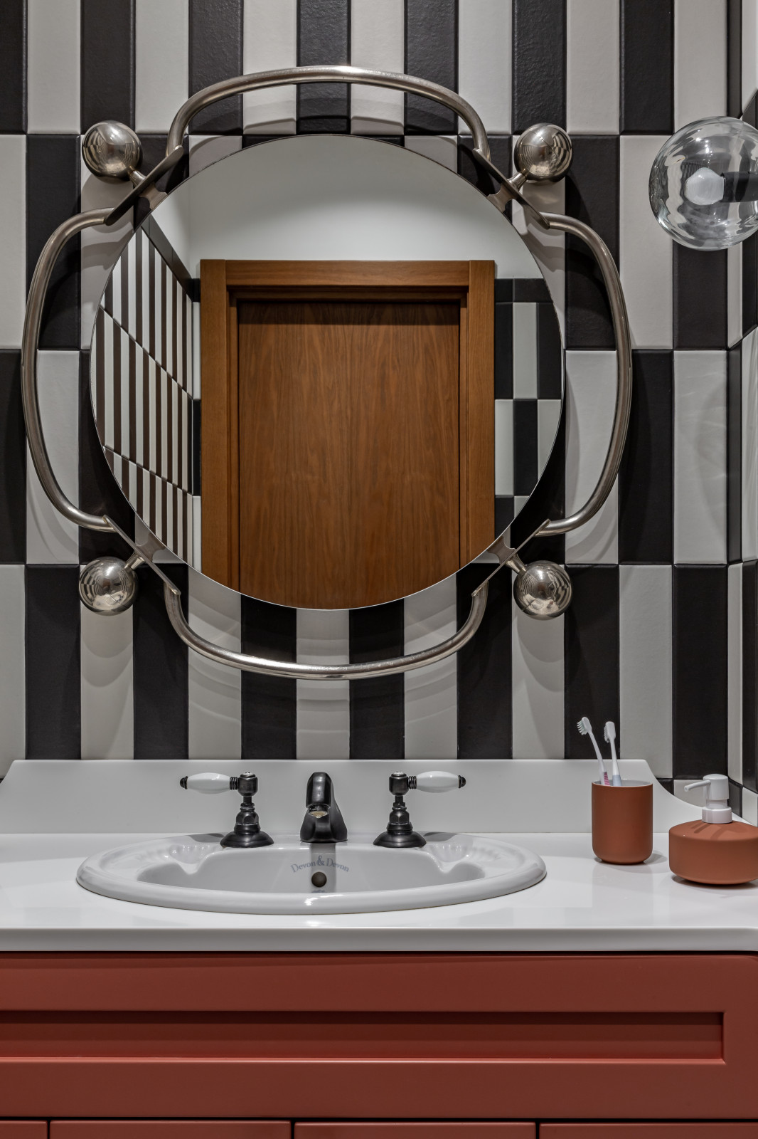 Квартира в ЖК "Солнечный", 128 кв.м.