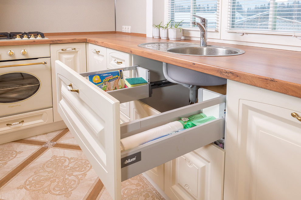 Кухня в современном классическом стиле