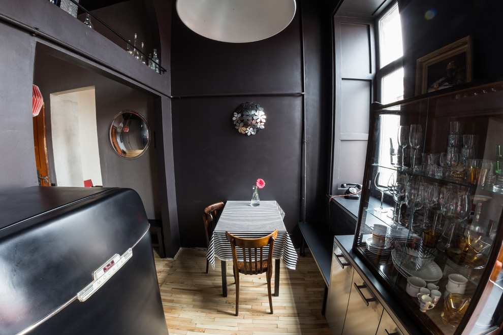 Небольшая двухъярусная квартира