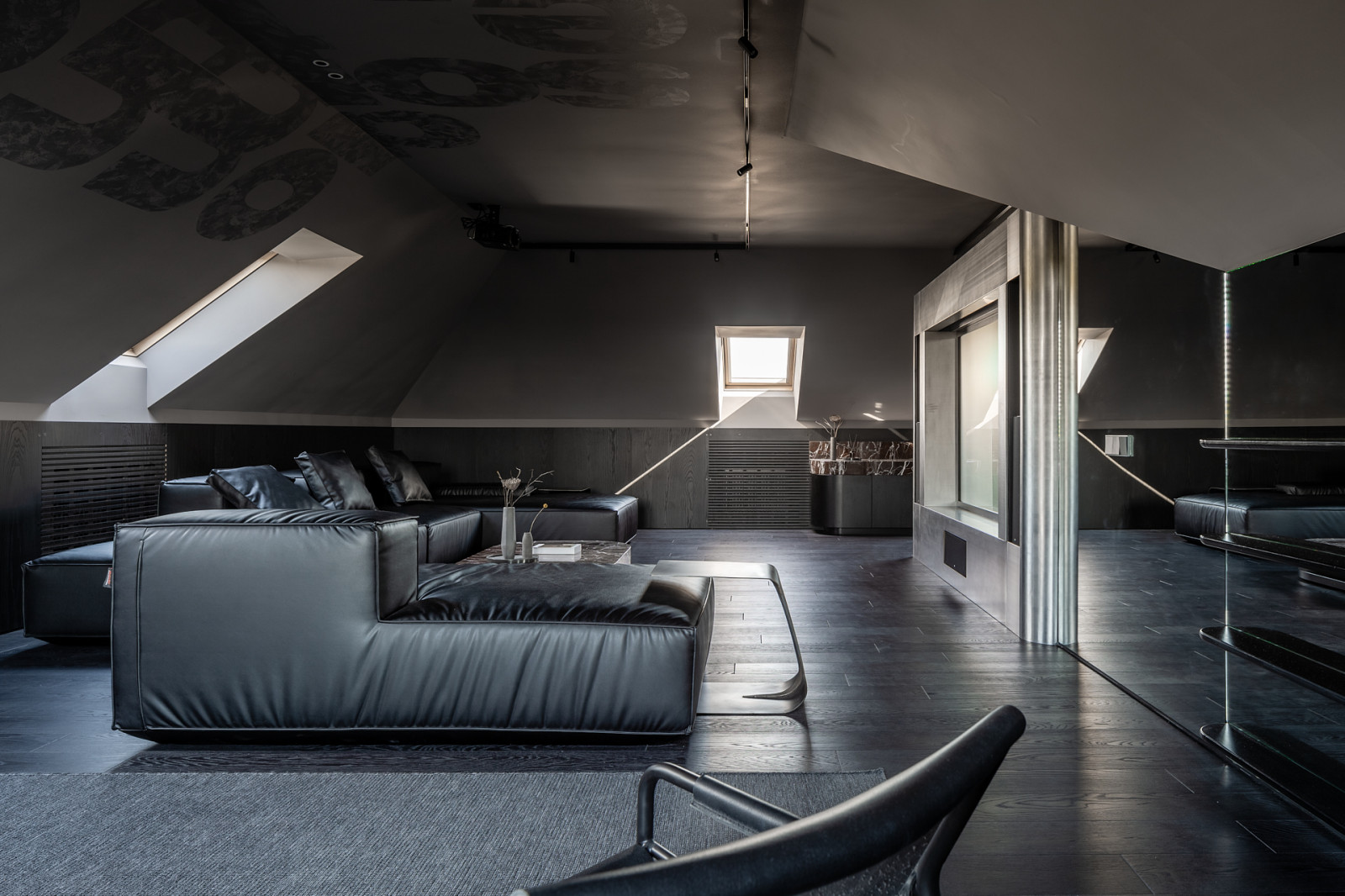 Мансарда в параллельной реальности