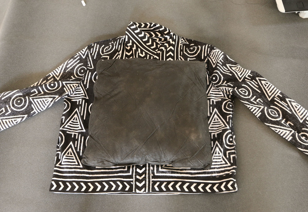 Фотоохота: Декоративные подушки на диван своими руками