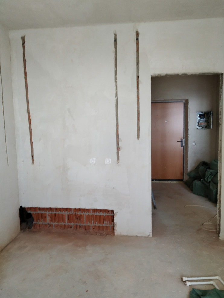 Кухня с латунным фартуком