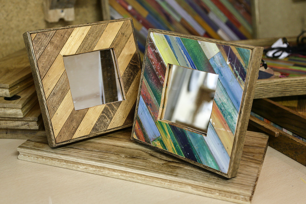 Портрет: Антон Коротков — кудесник зеркал и панно